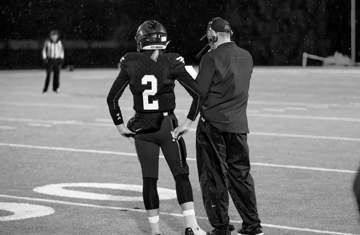 Samazbell1's tweet image. Special thanks to @EaglesOC52 this past year was definitely one to remember! Thank you for giving me the opportunity I treasured each and every moment. Wherever you go from here I know you will be great. You will always be a EAGLE! #EAGLENATION #ONELUV💯