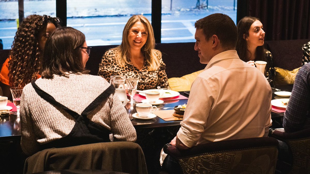 emc_uk's tweet photo. We're built on our #PeopleFirst philosophy - what MediaCommers do and their opinions create the foundations of our business. As part of this, small groups are invited to go out for #BreakfastWithTheBoss. Here's today's group with London MD @ladysatin and UK MD @claudinecollins https://t.co/wnifZrmzrw