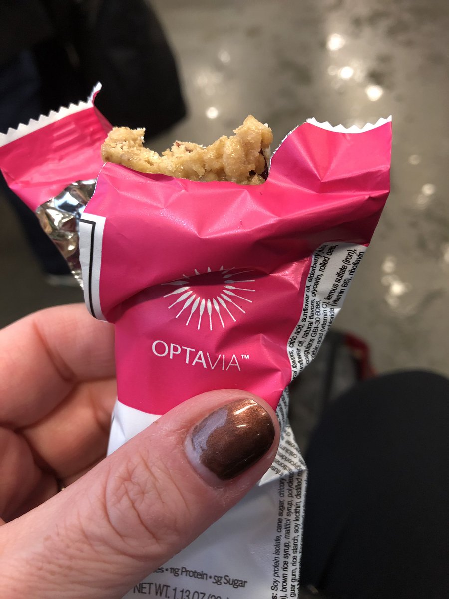 PidgeGooch's tweet photo. #Optavia30 rocking my first week on BART #nevermissafueling https://t.co/LARsPt390d