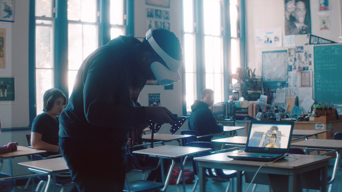 intel's tweet image. The next generation needs to think more critically, creatively and collaboratively than ever before. 21st century skills are learned on Intel-powered computers. intel.com/education