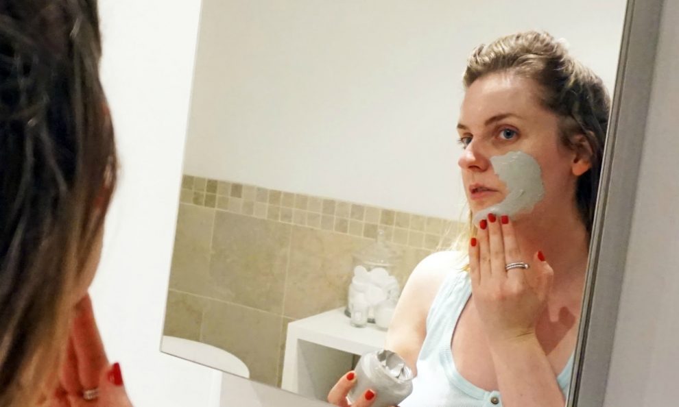 طرق تفتيح البشرة والتخلص من آثار الشمس
bit.ly/2DSRher