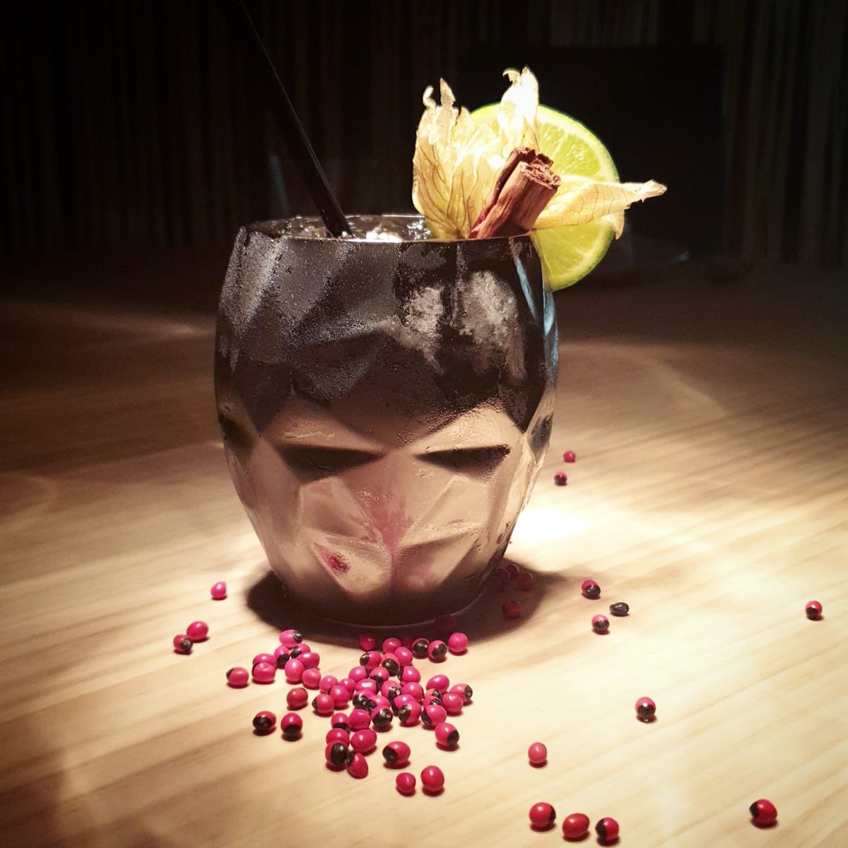 Si ya has probado nuestro Pisco Sour...

Damas y caballeros, con todos ustedes el Chilcano de Pisco de TAMPU. 🍹
....
Ven a probar una experiencia nueva este finde. 
...
#restaurantes #cocteles #cocteleria #saboresnuevos #pisco #chilcano #peruenmadrid