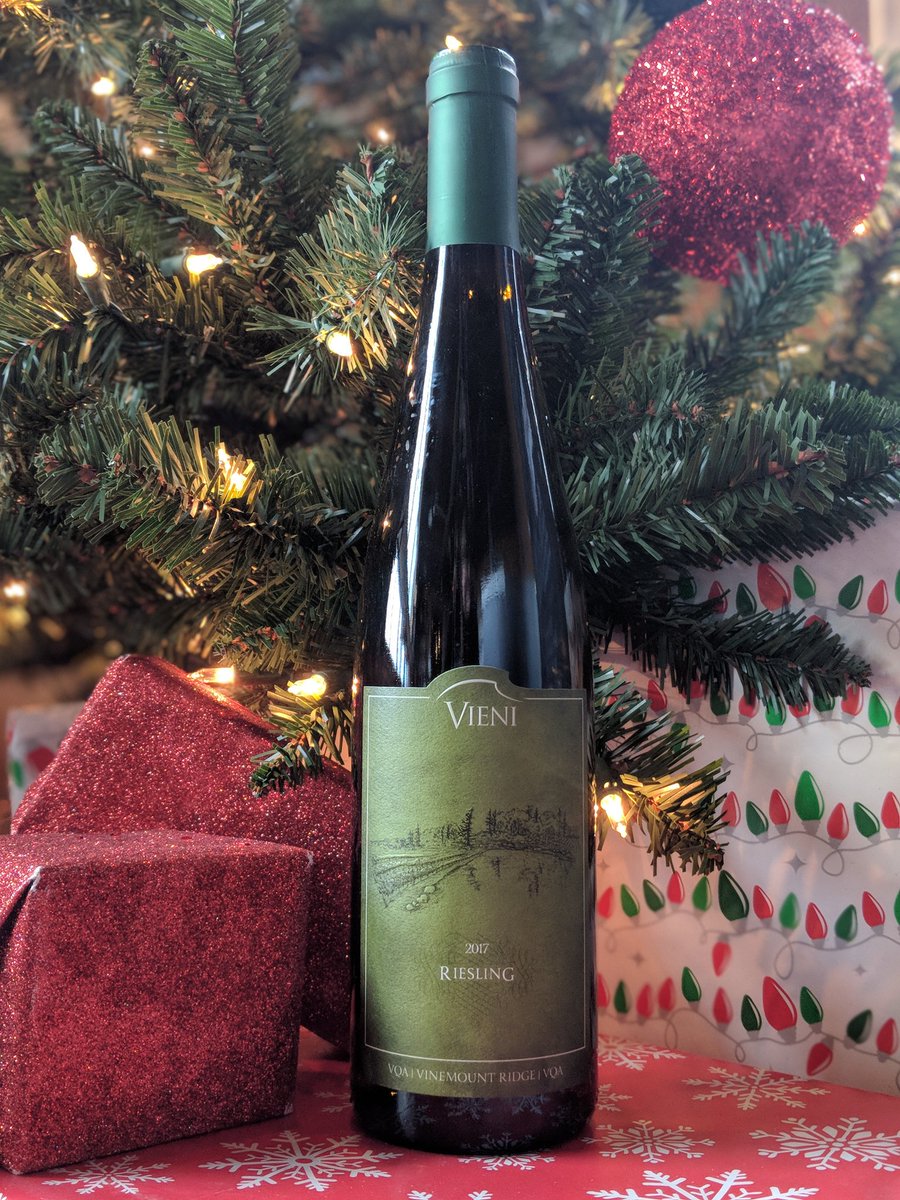 Just in time for the holidays, everyone's favourite Vieni Estates 2017 Semi-Dry Riesling is here!