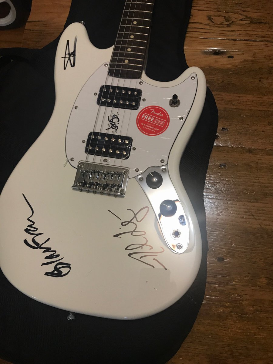 🤘CHARITY AUCTION IS LIVE!! Signed guitars by <a href="/JeffTweedy/">Jeff Tweedy</a> of <a href="/Wilco/">WILCO</a>, <a href="/nilerodgers/">Nile Rodgers</a>, <a href="/courtneymelba/">Courtney Barnett</a>, <a href="/PIXIES/">PIXIES</a>! Signed synth from <a href="/ryuichisakamoto/">ryuichi sakamoto</a>’s OWN COLLECTION!! Lynch-signed #twinpeaks blue ray box! <a href="/pitchfork/">Pitchfork</a> Fest VIP tix!! bit.ly/2RjTgMQ🤘Plz RT to spread the word! 🤘