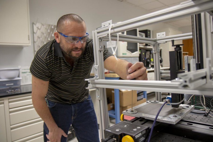 Researchers using magnetic signals have found unique "fingerprints" on steel, which could help to verify weapons treaties and reduce the use of counterfeit bolts in the construction industry. Learn more: hubs.ly/H0fJG_y0