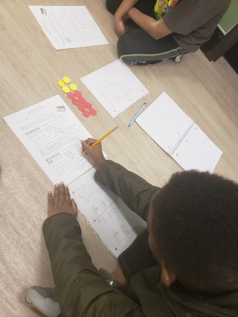 LinelleBrunson's tweet image. Manipulative Mania...👀Mrs. Flakes’ @PSERoadrunners class uses manipulatives while completing @GaDOEMath Framework Task “Eggsactly”.  #DoingtheMath #UnderstandingFractions @MathRcps