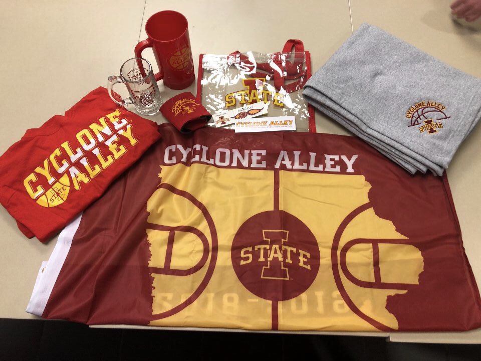 CycloneAlley's tweet image. ‼️‼️🚨 GIVEAWAY TIME 🚨‼️‼️

Want to win all this exclusive Cyclone Alley gear? 

In order to win: 
1. RETWEET this tweet
2. FOLLOW us
And that’s it. 

Check out our Instagram for another chance to win! Winner will be announced on Monday. Good luck!