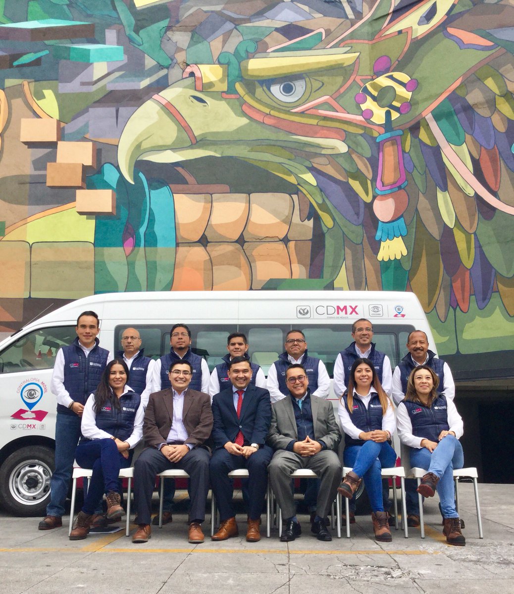 El titular de la Secretaría  de la Contraloría General #CDMX, <a href="/Eduardo_Rovelo/">Eduardo Rovelo Pico</a>, sostuvo reunión de evaluación de resultados con la Dirección de Contraloría Móvil.