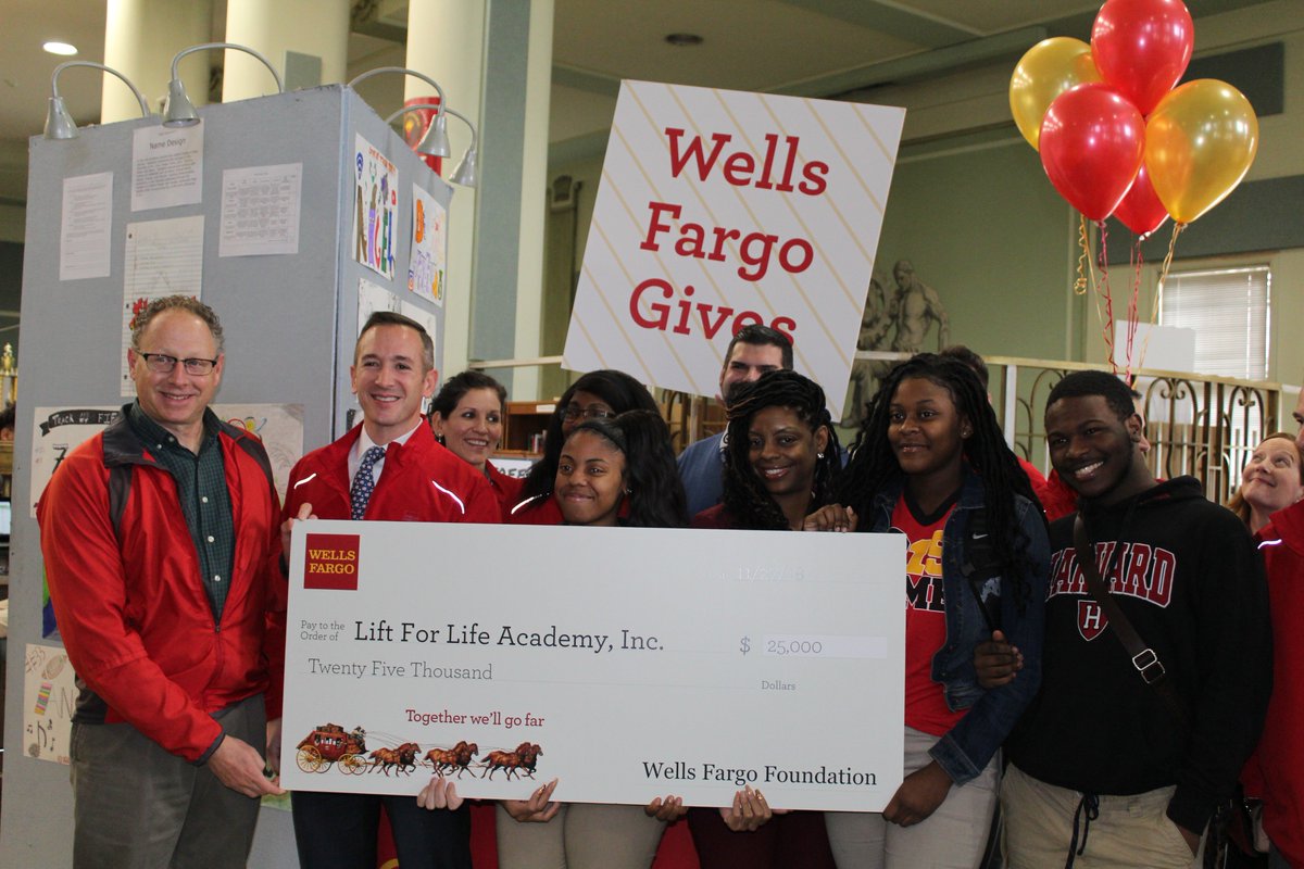 Lift4LifeAcad's tweet photo. So excited to be one of 10 recipients of the Wells Fargo grant for $25,000. The Wells Fargo team came to our school on Tuesday to bring us great spirit and cheer. Thanks for a very generous gift that will help our students!
#wellsfargoadvisors #wellsfargogives #liftforlifeacademy https://t.co/UR0j3PFekG