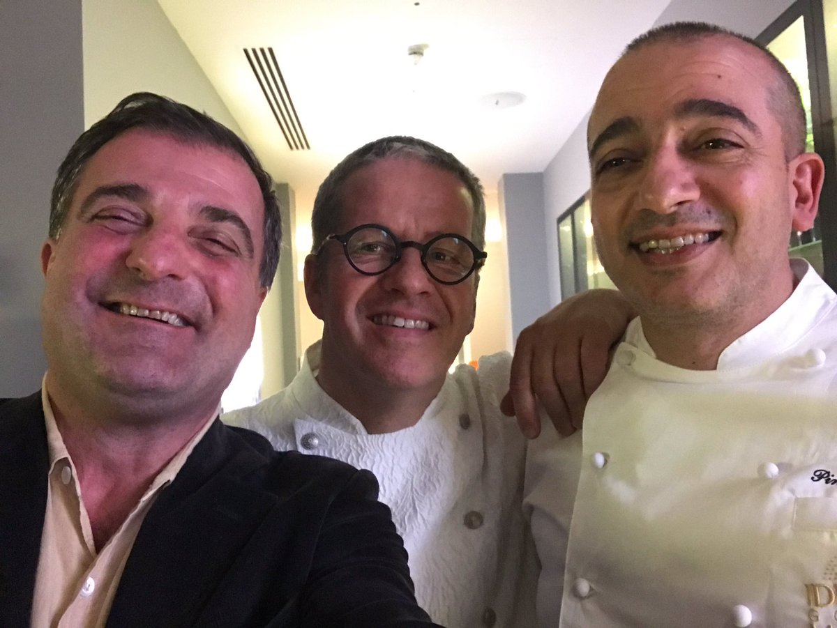 Andrea_Radic's tweet photo. Che serata #talents #friends @ErnstKnam @PinoCuttaia @LeSostediUlisse https://t.co/Xv5Ry1QByr