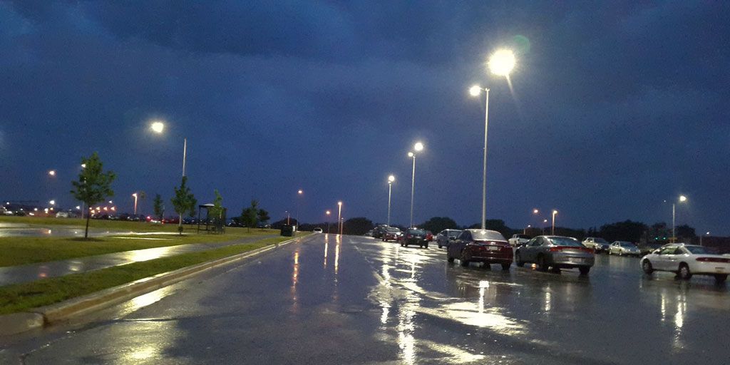 WisconsinDOT's tweet photo. We canβt make the daylight longer but WisDOTβs 2-year, $6.2 million project to retrofit 20,500 of the state's highway lighting fixtures to higher efficiency, more cost-efficient LED should brighten your outlook. https://t.co/WMytNHgzoU #AccountableGov https://t.co/hUUBeuyItP
