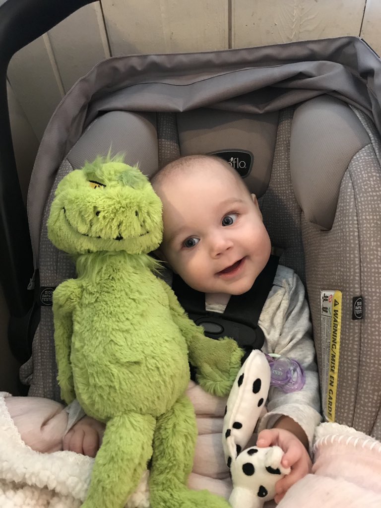haleigh__mason's tweet photo. I used to poke fun at my father in law for wanting our family to have a Google drive to pull all of our pictures together and stay connected. But I’ll be darned if the pics my sister in law adds each day of my niece aren’t the best part of my day!!! 😍💗 #ImSorryMike https://t.co/zkpuysYauL