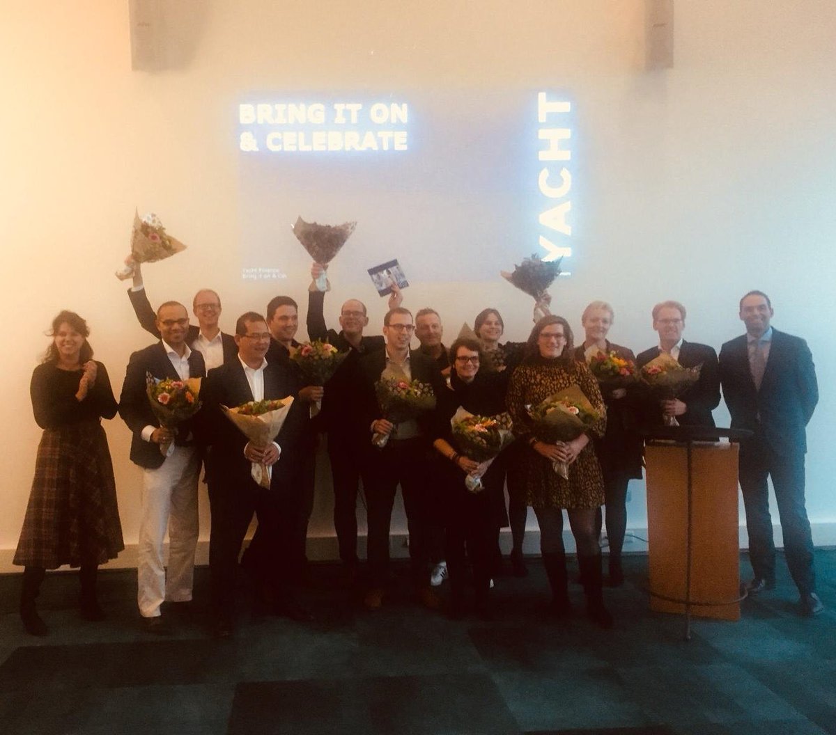 misja05's tweet photo. Na een uitdagende game en prachtige eindpresentaties sluit netwerk 3 het @YachtNL #futurefinancechangeprogram af. #trots op de ontwikkeling die mijn collega’s hebben gemaakt. #futureproof #futurizingfinance https://t.co/gmLiKIqiBN