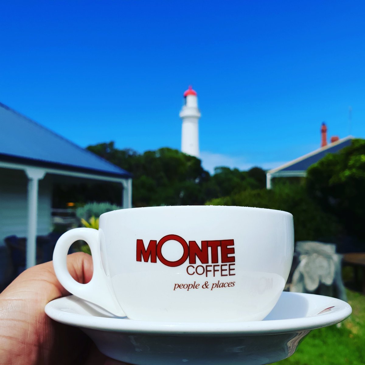 beautyandbeing's tweet photo. Coffee with a view 😊
#greatoceanroad #splitpointlighthouse #Melbourne #australia #greatoceanroadselfdrive #travel #montecoffee #ttot #visitaustralia #travelblogger #ttot #photography #bluesky #lighthouse https://t.co/zxkhbStYsJ