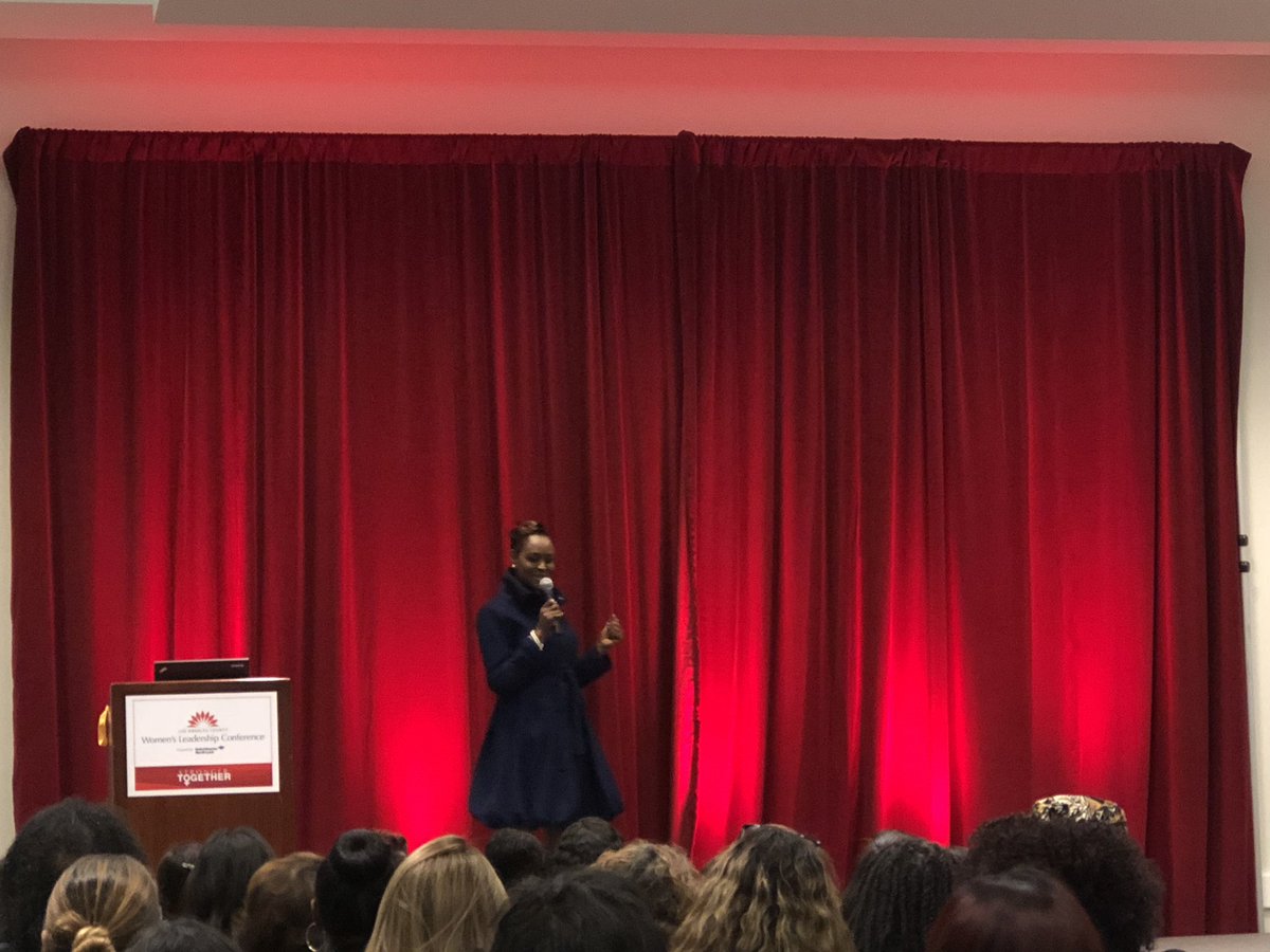 LACWomenLeaders's tweet photo. “In my fear, in my discomfort, I decided I had to learn to be comfortable being uncomfortable.” @ScharrellJ hitting us with the hard truth in her #LeadershipInHeels breakout session! #LACWLC2018 https://t.co/1mHPODsTmo