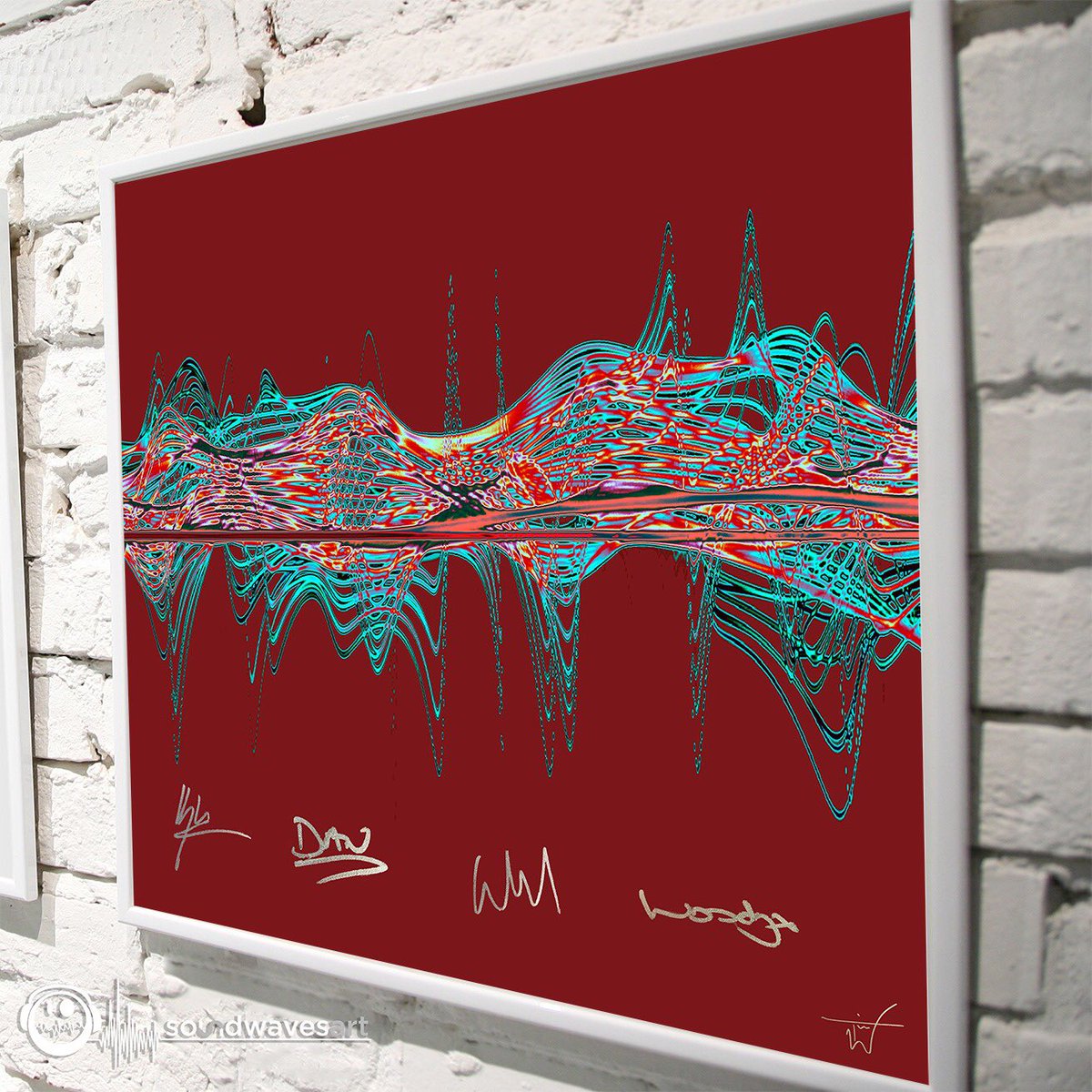 bastille's tweet photo. We recently signed a bunch of limited, numbered @Soundwaves_Art prints, along with the artist Tim Wakefield. The artwork is created from the sound waves of “Pompeii”. They support the incredible &amp; important work of @WarChildUK. You can get one here: https://t.co/251vkPoV6U https://t.co/A358MsebdF