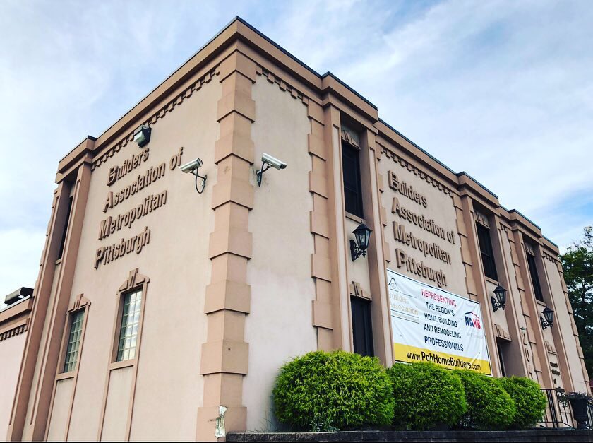 MichelleSenko's tweet photo. #OfficeSpace available! HIGH #VISIBILITYπBlvd of the Allies, signage & custom build out available! Call #michellesenko 412.525.0404
#forlease #office #custombuildout #commercialrealestate #cre #realestateagent #pittsburghrealestate #westernpa #alleghenycounty #downtownpittsburg https://t.co/9v0KmxUxu4