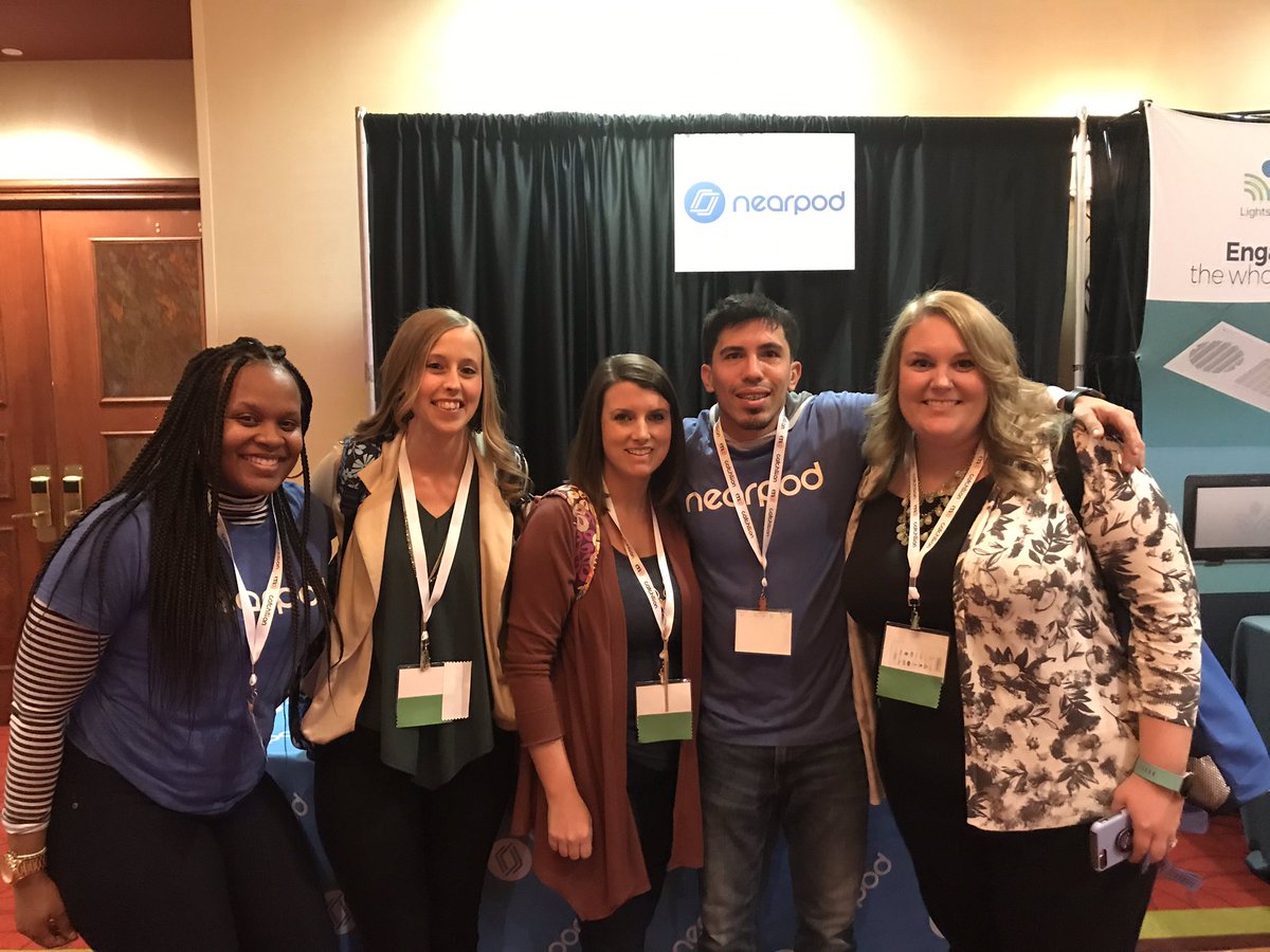 3rdGrdLemonade's tweet photo. @nearpod rocks! We had an awesome time meeting these reps at #tetc18 @justin_chabrier https://t.co/Ip2TvgYG0T