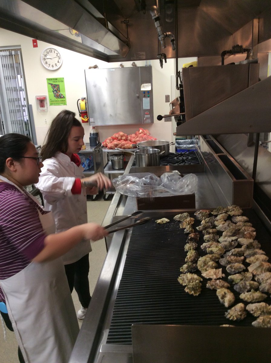 MRSS_Cafeteria's tweet photo. Incredible experience sharing grilled Fanny Bay Oysters with staff and students as they waited in line for our local themed lunch!! https://t.co/ROrun3mA38