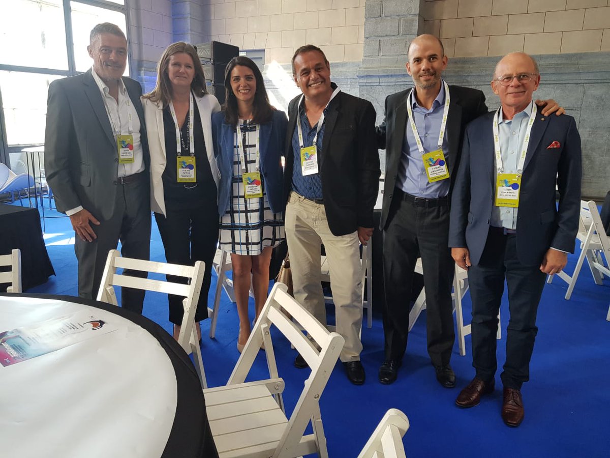 JFarinati's tweet photo. Participé del #ManagementIDEA2018 junto a otros líderes de organizaciones, donde reflexionamos sobre el rol de los individuos en la futura transformación de las organizaciones. Estoy convencido (y ahora más) de que esa transformación se basa en la diversidad de personas e ideas. https://t.co/AemLXT79jb