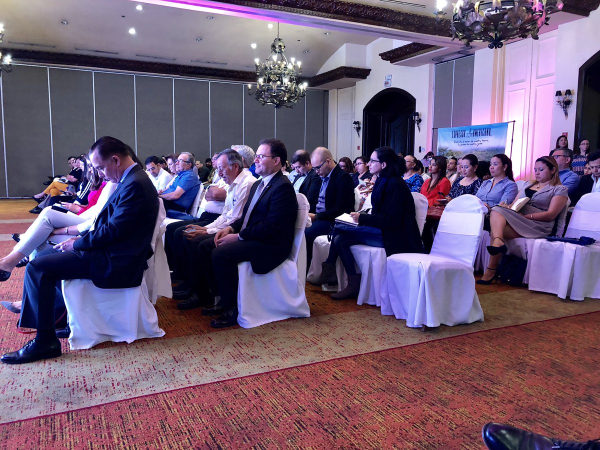 ccithn's tweet photo. Favio Núñez con la conferencia “Como Crear Contenido Digital que Conecte con tus Clientes” de @televicentrohn
#7moEncuentroEmpresarial #StateOfDigitalPYME #StateOfDigitalHN https://t.co/IzyXdYSUof
