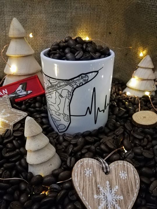 Our exclusive Vulcan Heartbeat mug is one HOWWWL of a Christmas stocking filler for your Vulcan loving friends, family or Secret Santa colleagues!! ift.tt/2bj6e8n