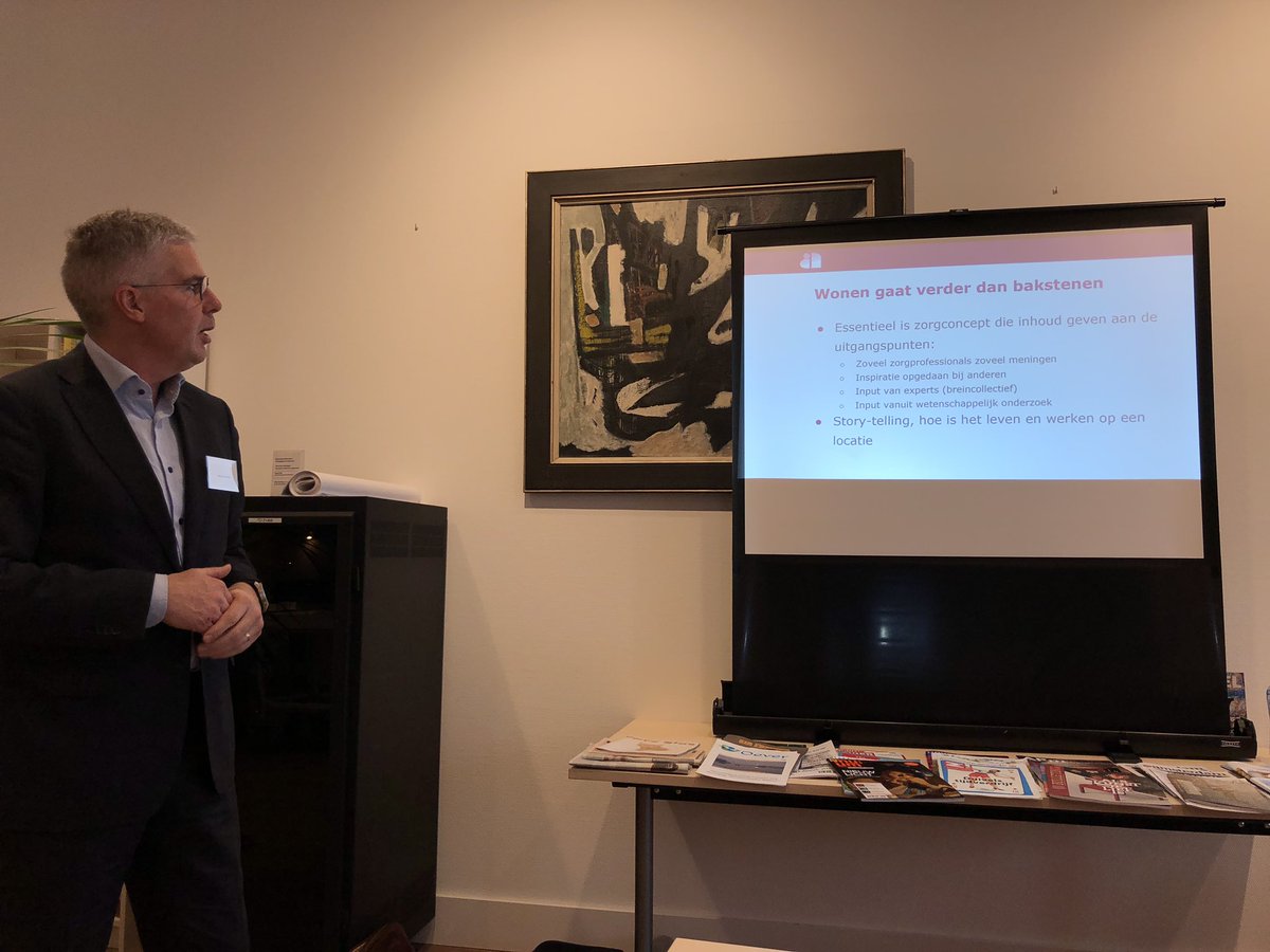 ninanomden's tweet photo. Vanmiddag themabijeenkomst #Zorgvastgoed.nl met #Syntrus AchmeaRE&F en Amstelring. Te gast bij verpleeghuis #DeMakroon in Amsterdam waar wordt gesproken over het belang van een zorgzame samenleving voor iedereen. @VanWijnenGroep #liefdevollezorg https://t.co/5Eq5lJ5OIZ