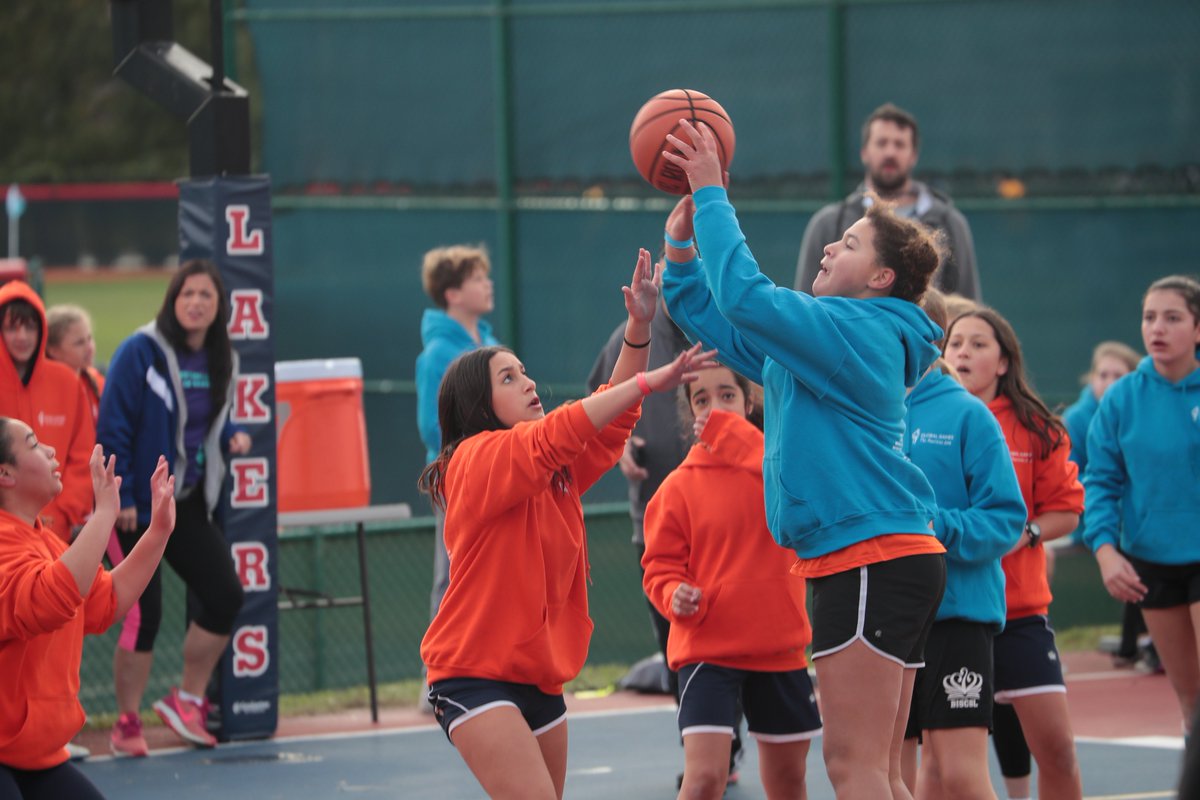NAEducation's tweet image. Day 2 of #NAEGlobalGames is in full swing. The weather is cool but the competition is hot! Cheers can be heard from every corner of @WPS_Lakers as teams compete to win spots in the championship brackets. Best of all, friendships are being made to last a lifetime.