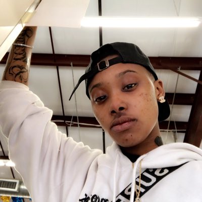 zigzagluu's tweet photo. #NewProfilePic https://t.co/XsKdcMn9vT