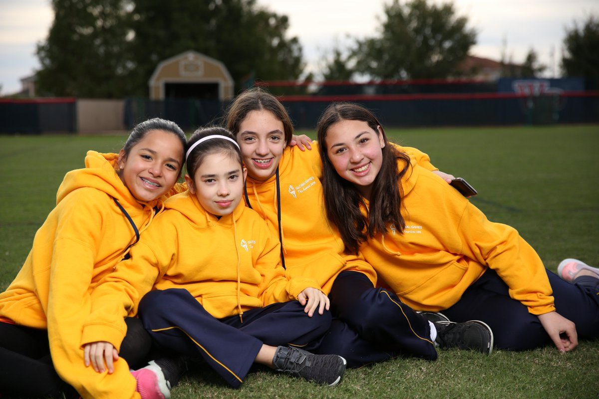NAEducation's tweet image. Day 2 of #NAEGlobalGames is in full swing. The weather is cool but the competition is hot! Cheers can be heard from every corner of @WPS_Lakers as teams compete to win spots in the championship brackets. Best of all, friendships are being made to last a lifetime.