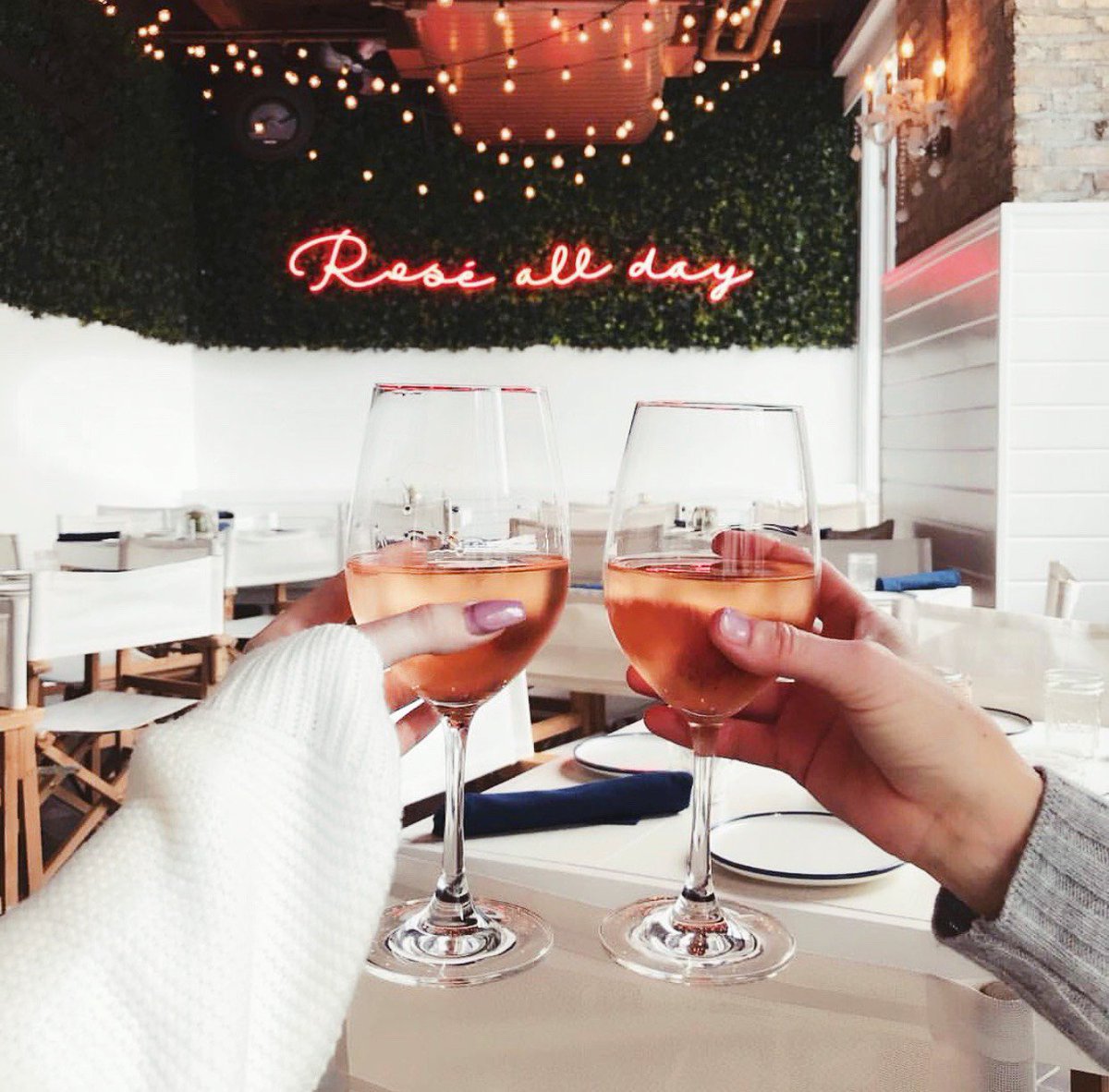 Baes &amp; Rose 🥂