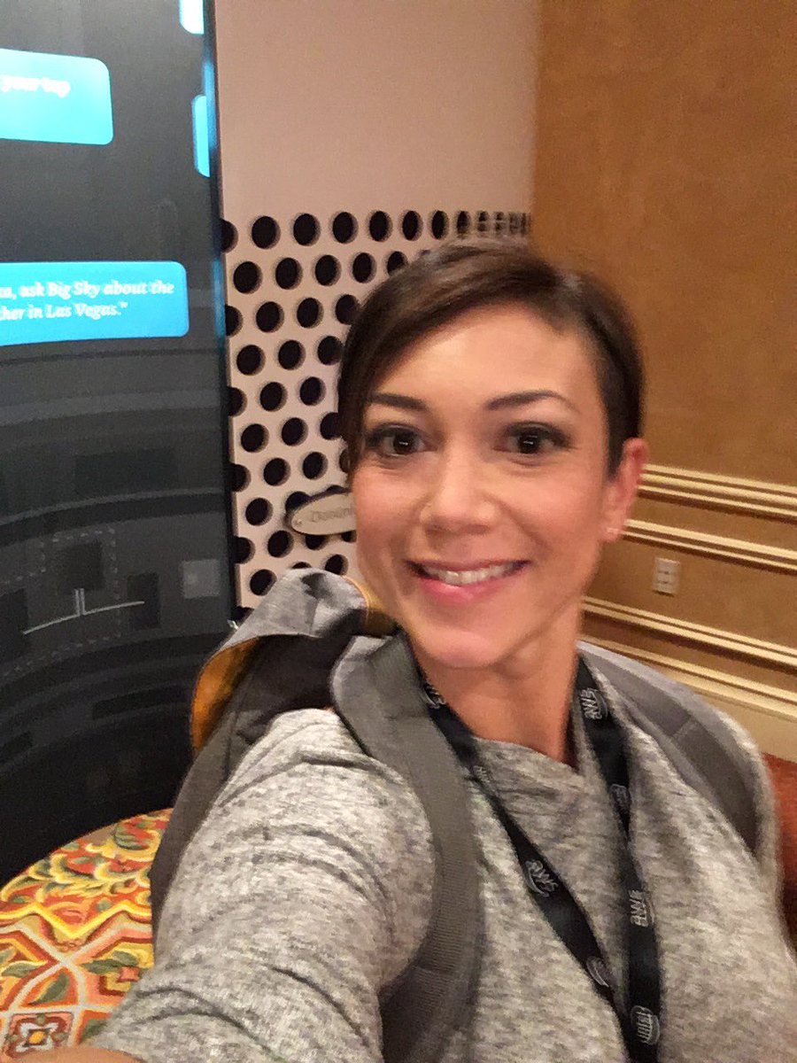 SmugSmile's tweet photo. Alexa can you teach me to teach you? #ExperienceAlexa #AWSReinvent2018 https://t.co/v4VHS4p8GU