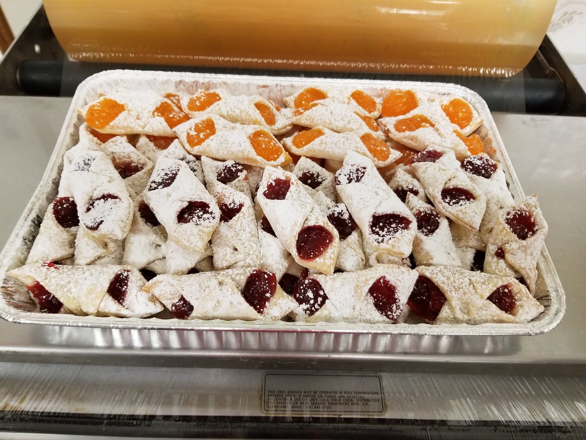 Villa Bakery tweet media