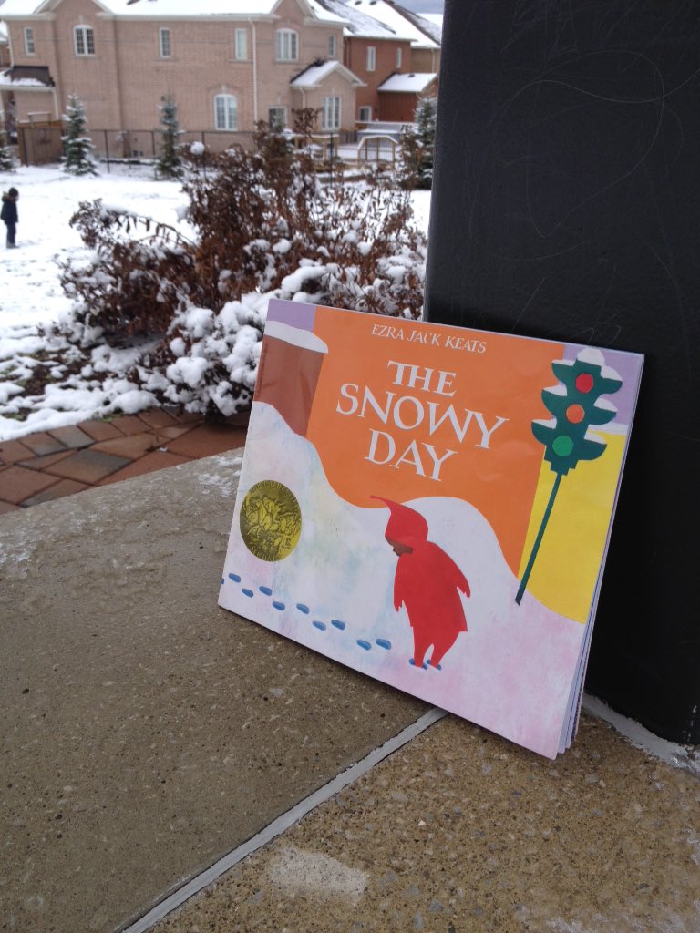 Rm111Gators's tweet photo. The Snowy Day was inspiration for our adventure to create patterns in the snow. We also worked on teamwork skills by making snowmen. https://t.co/u3LrG6ghUh