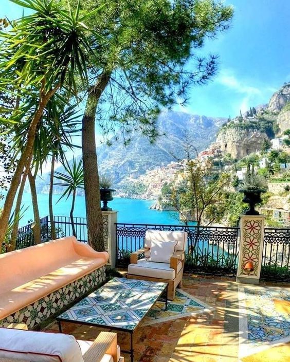 Travelerallc's tweet photo. Chill out, it's Thursday. https://t.co/BZEzaVDAdL