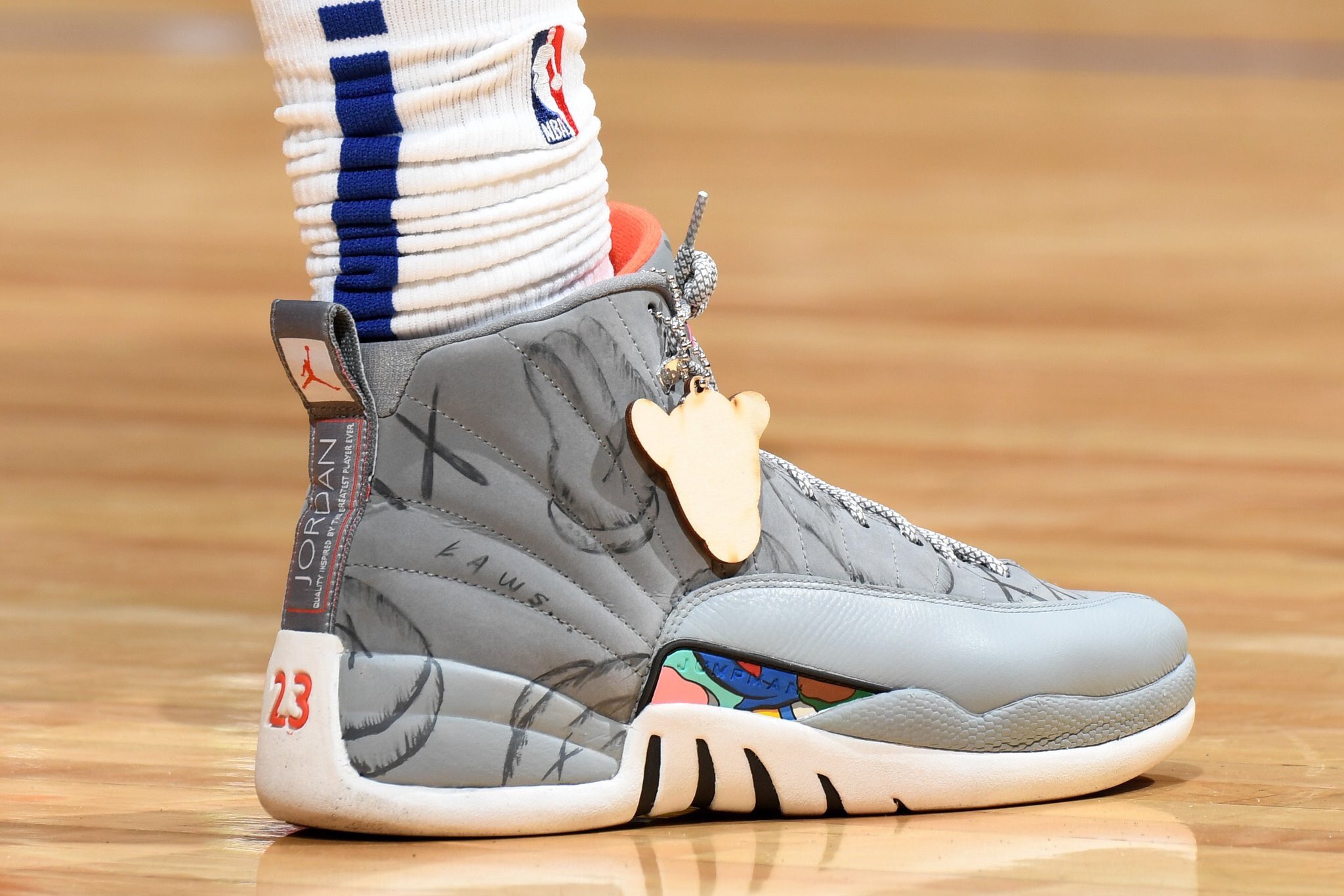 jordan 12 kaws