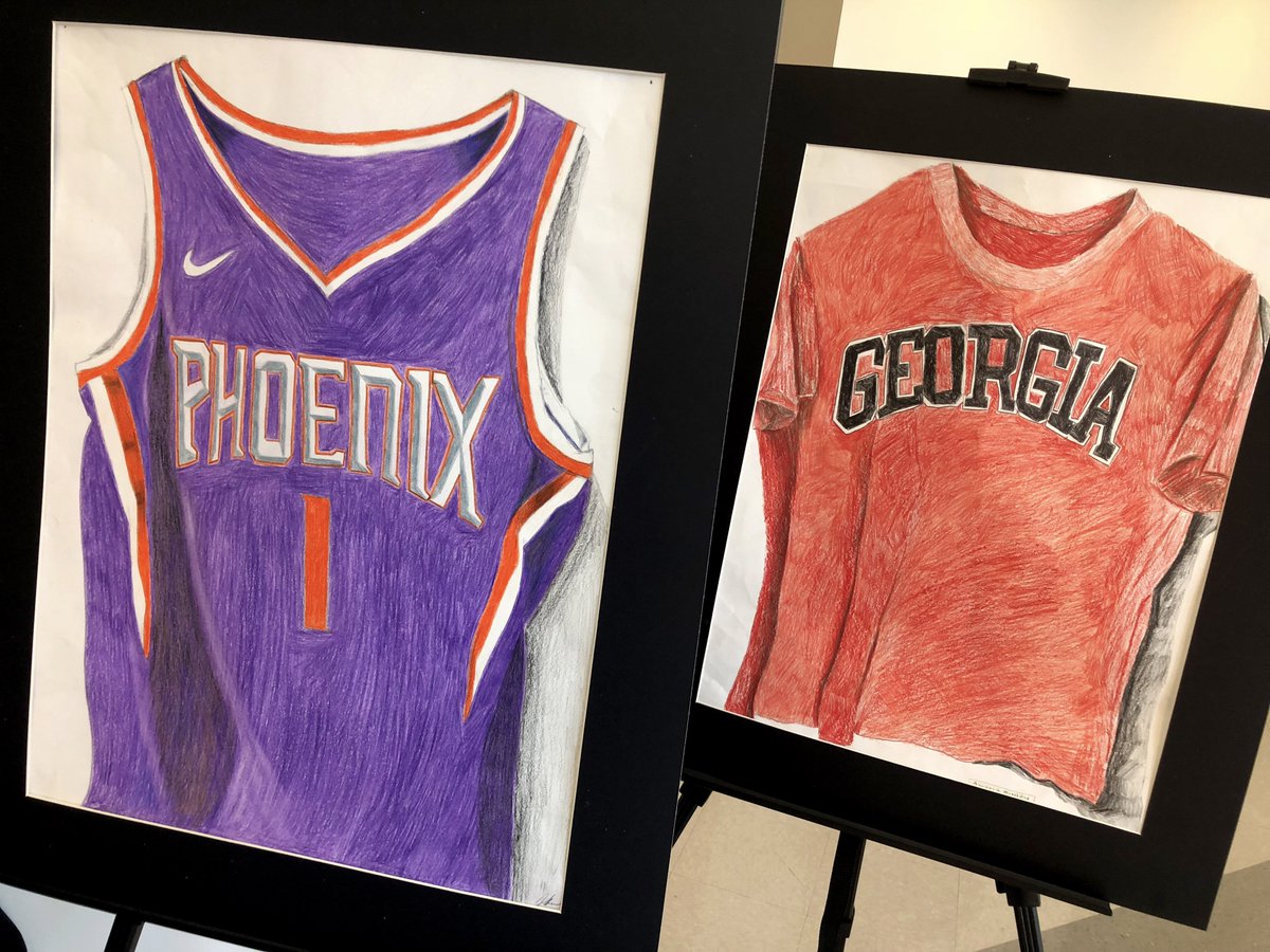 MPCSarts's tweet photo. Come see the @MPCSHigh Fall semester Art Exhibit set up near the gyms and be impressed by skilled pieces from Art 1, Drawing, Advanced Drawing, Pottery, and AP Art classes. The gallery will be on display through next week. #MPCSVisualArt #RawTalent https://t.co/q0LuRub8d0