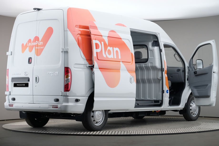 De opmars van de leasebestelauto!🚚
Van het totale bestelautobestand in Nederland, ruim 900.000, is ongeveer 16 procent een leasebus. Van de nieuwe bestelauto’s – van 1 tot 5 jaar oud – wordt maar liefst de helft ingezet met een leasecontract. Meer weten: bit.ly/2Rnhvdb