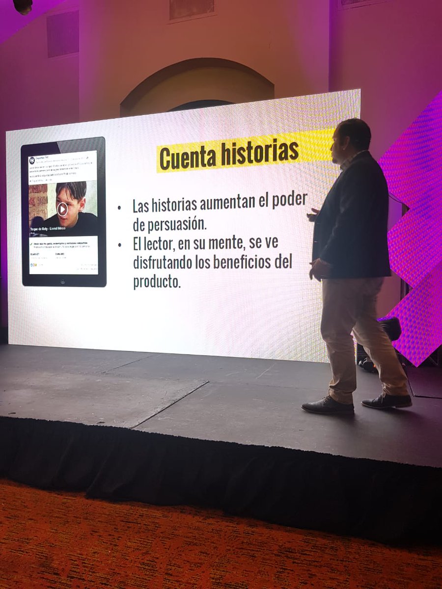 TSiHonduras's tweet photo. El director de Medios Digitales de la corporación @televicentrohn nos comparte en el #StateOfDigitalHN cómo podemos aumentar el poder de persuasión en nuestros seguidores. https://t.co/654e6Kk4Ay