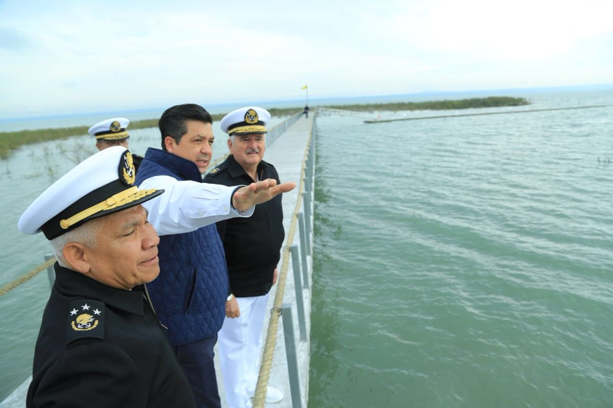 fgcabezadevaca's tweet photo. En compañía del Subsrio. de @SEMAR_mx, Almirante Ángel Enrique Sarmiento Beltrán, que asiste en representación del Secretario @AlmSoberon, @gobtam hace entrega de las nuevas instalaciones de la Estación Naval ubicada en la Presa Vicente Guerrero del municipio de #Padilla. https://t.co/9DP15IjSon