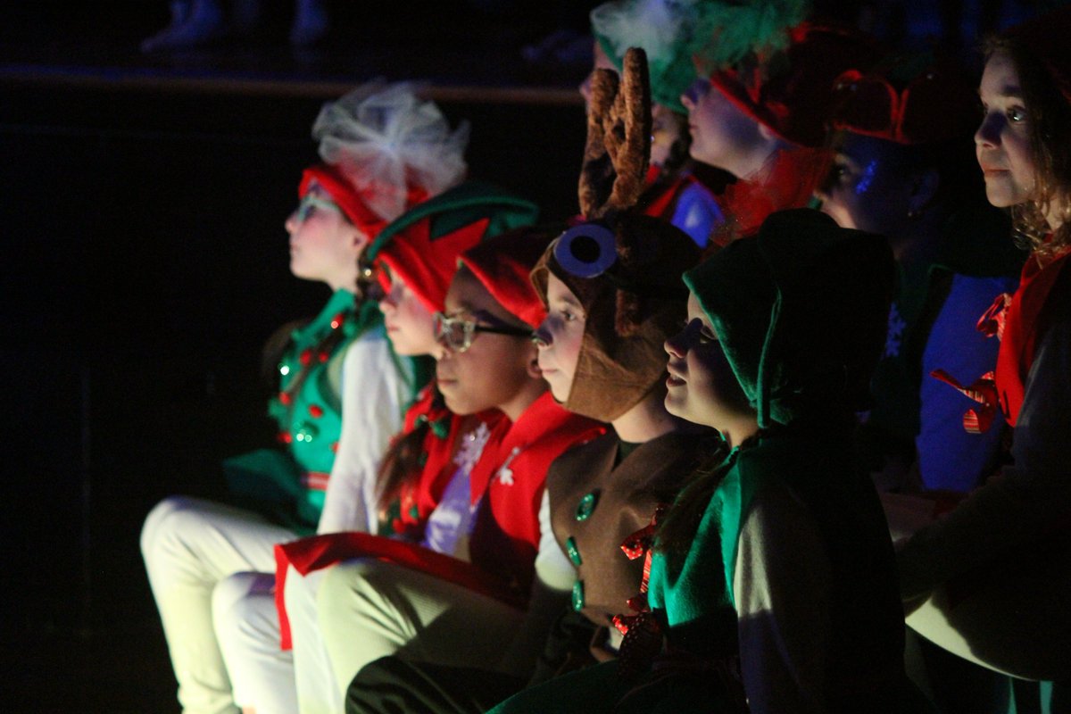 BeaumontMagnet's tweet photo. Tonight is our first public performance of How to Train Your Reindeer!  The show is sold out and our ticket holders are in for a treat!  We loved getting a sneak peek yesterday.  #TheatreProgram #MagnetsMatter #BMAfamily https://t.co/WaP9FDhsqe