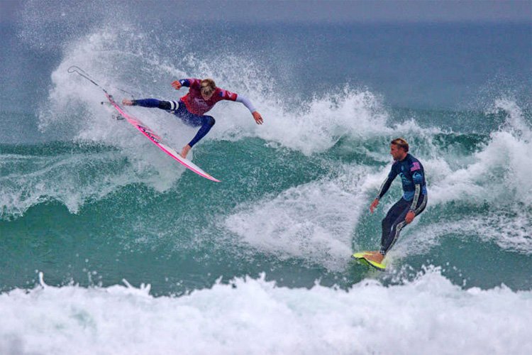 surfertoday's tweet photo. How to lose a heat after the buzzer
Did you know that once a heat ends, a priority wave can quickly transform into an interference situation?
READ: https://t.co/kUVq8zEuKo
#prosurfing #surfrules #surf #surfing https://t.co/ieICcfUktb