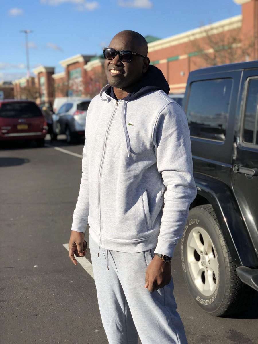 DJCourtneyJm's tweet photo. When the cold a beat you, but you gotta look cool 😎 #Mericka #AlwaysGiveThanks https://t.co/o5y9cXsxgu