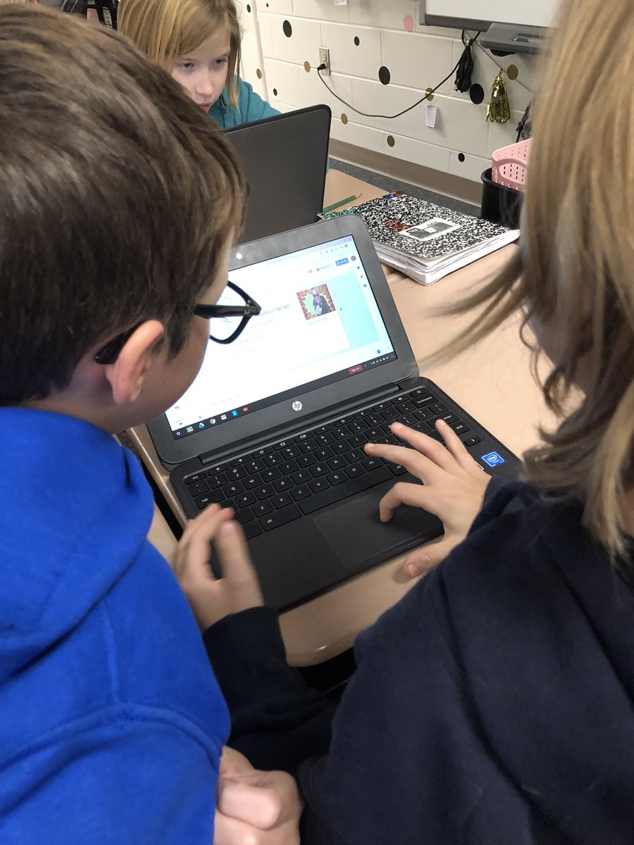 MBookworms's tweet image. Starting our “Create your own Newspaper” today! Students are using the 5W’s to practice summarizing informational texts. We are even learning how to add animated pictures and hyperlinking articles to our Google Slideshow! #BeROYAL #techgeniuses