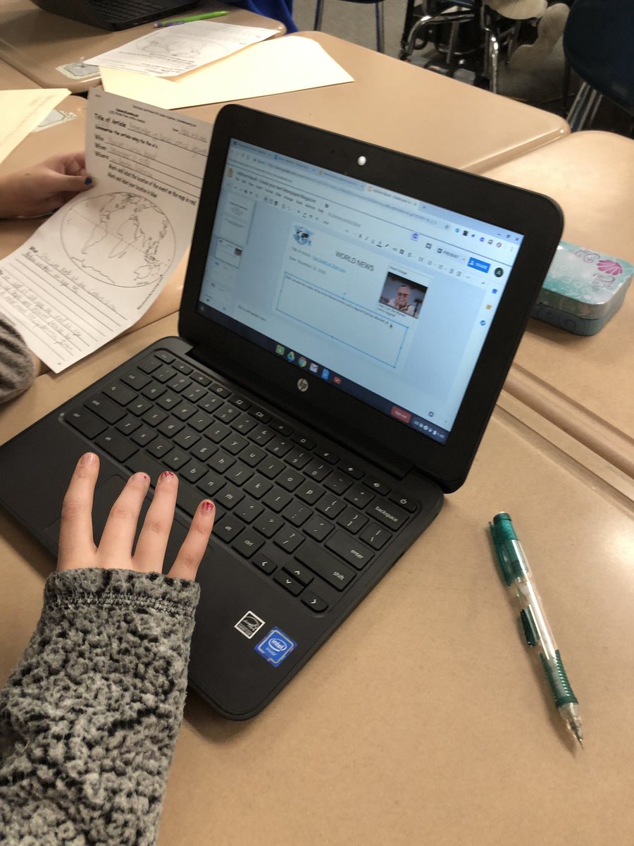 MBookworms's tweet image. Starting our “Create your own Newspaper” today! Students are using the 5W’s to practice summarizing informational texts. We are even learning how to add animated pictures and hyperlinking articles to our Google Slideshow! #BeROYAL #techgeniuses