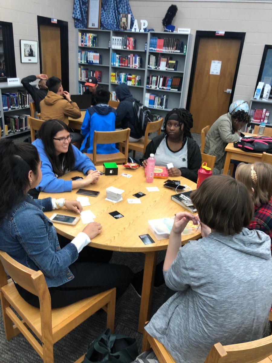 FDHSCommons's tweet image. Whether you eat, read, play, battle, study, or conduct surveys, the Learning Commons is the place to be during ILT. By the way, do you have a hitch hiker's thumb? @FDPatriot