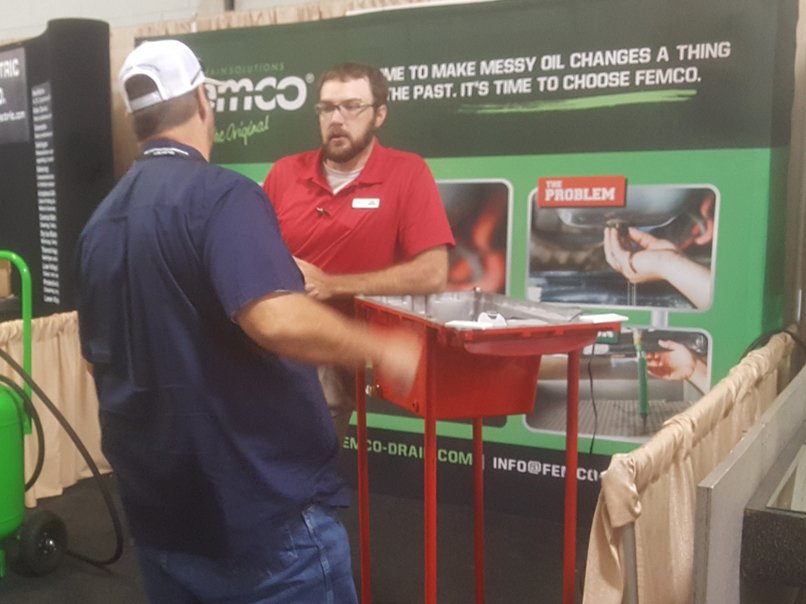 QuickDrainPlug's tweet image. The Femco® Click Drain Plug is the best in the market and comes in various sizes so that whatever engine you are running, we have the plug for you!