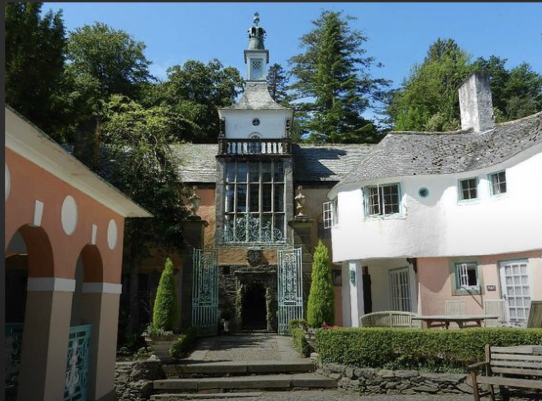UniqueCeramics's tweet photo. You will find us in this building ‘The Town hall’ in Portmeirion village all weekend . Come and say hi https://t.co/BOOdMO5q1D