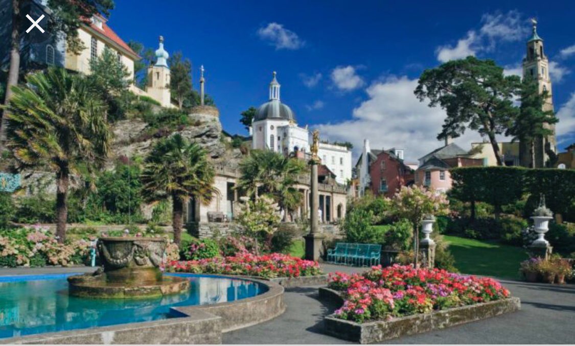UniqueCeramics's tweet photo. You will find us in this building ‘The Town hall’ in Portmeirion village all weekend . Come and say hi https://t.co/BOOdMO5q1D
