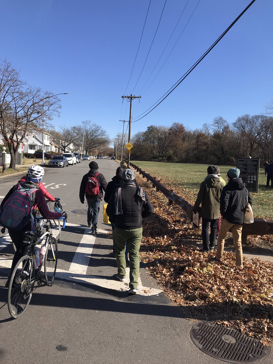 juaninQNS's tweet photo. On #BlackFriday, @TransAlt volunteers did our annual walk to skip the lines and see the #KissenaWay. This year we mapped the Kissena Velodrome’s cracks in need of repair and mapped public amenities along the Kissena Way (💧🌲🚶🏽‍♂️) https://t.co/SCxgddFV7z